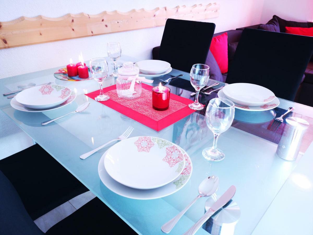 Apartman "Sabine Red" With Heated Pool Омишаль Экстерьер фото